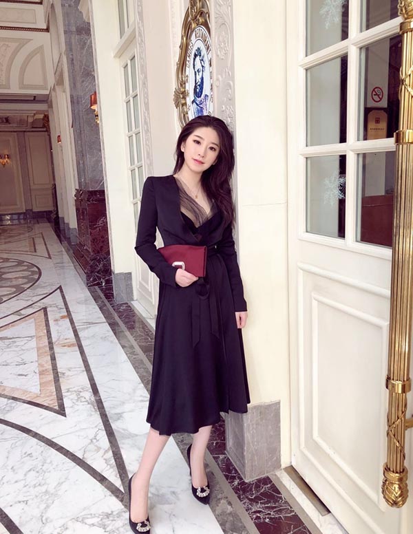 东京围经纪人微信